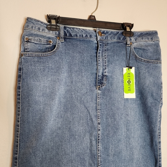 NWT Rachel Zoe Stretch Denim Maxi Skirt Front Slit Medium Wash size 14. - Picture 11 of 15